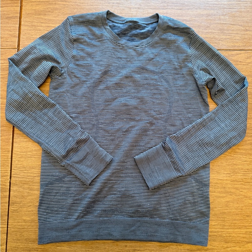 lululemon athletica Black and Gray Striped Long Sleeve Tee. Relaxed fit.
